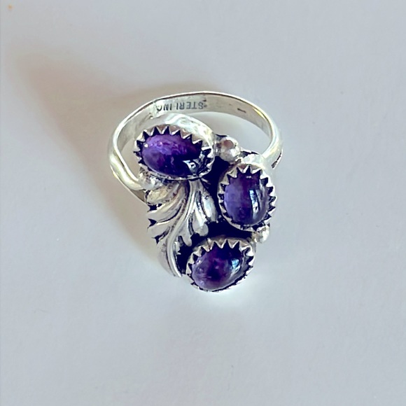 Amethyst & Sterling Ring - Picture 1 of 3